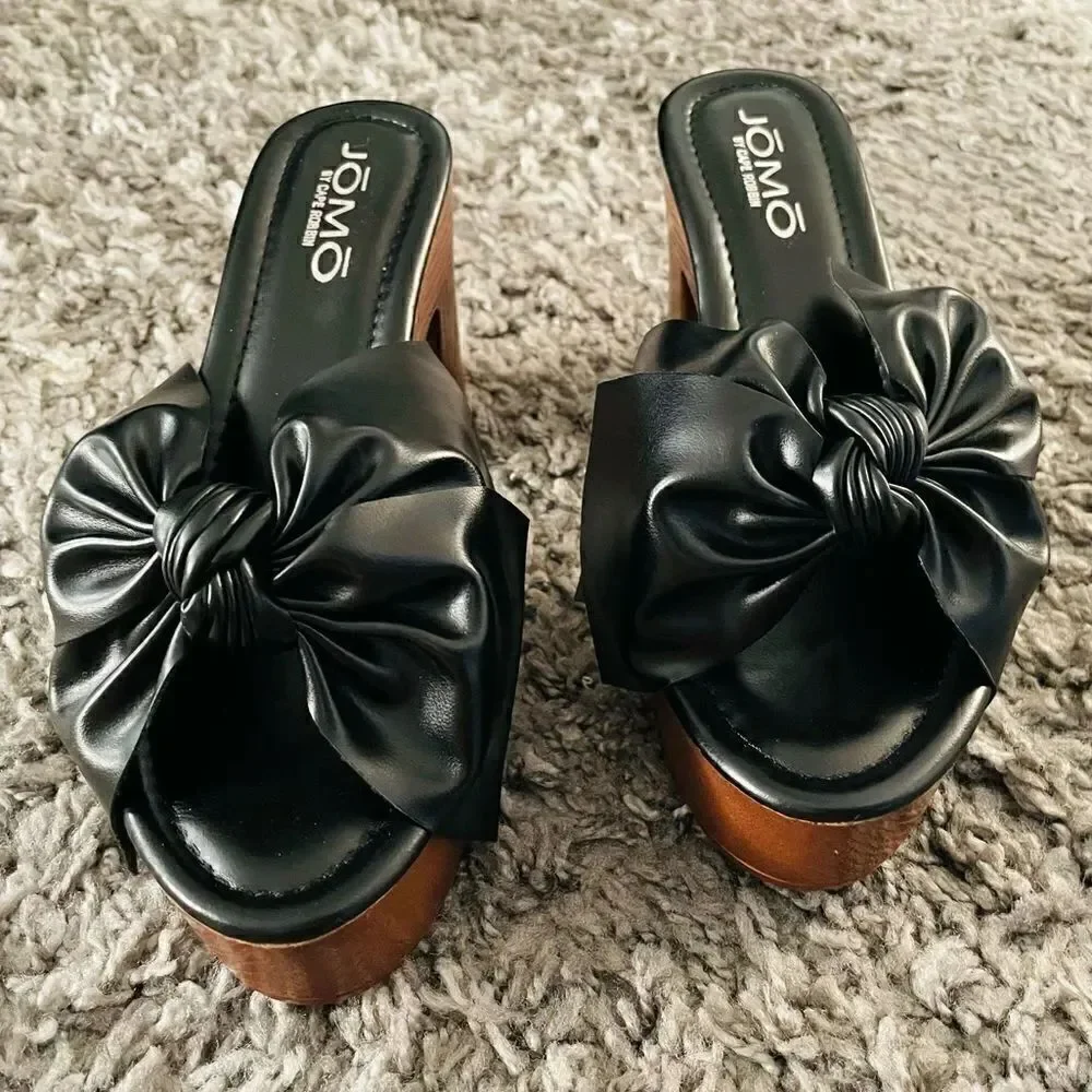 NIB Platform Bow Heels